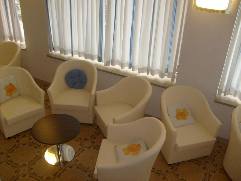 Hotel Bel Air Rivazzurra Di Rimini Bagian luar foto