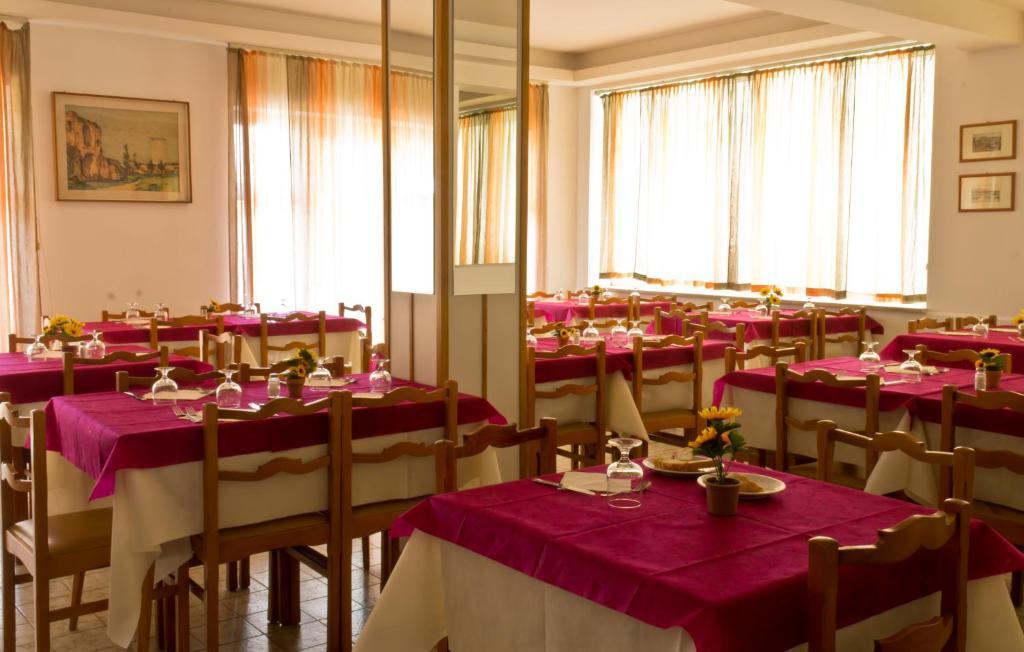 Hotel Bel Air Rivazzurra Di Rimini Bagian luar foto